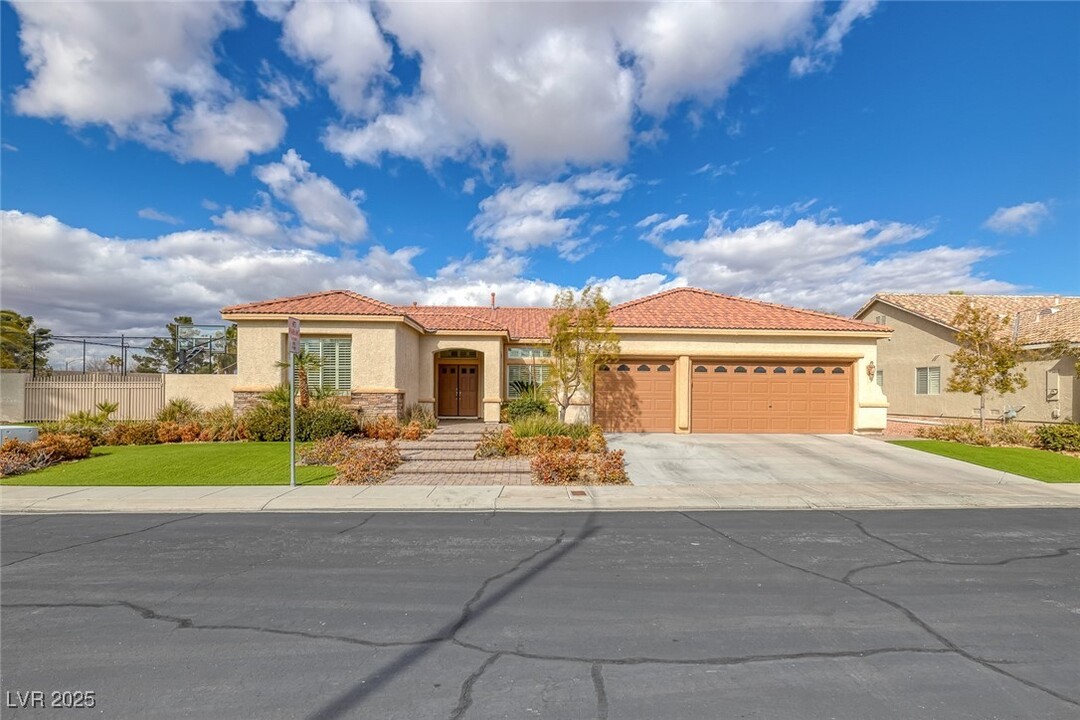 758 Jasper Point Ct in Las Vegas, NV - Foto de edificio