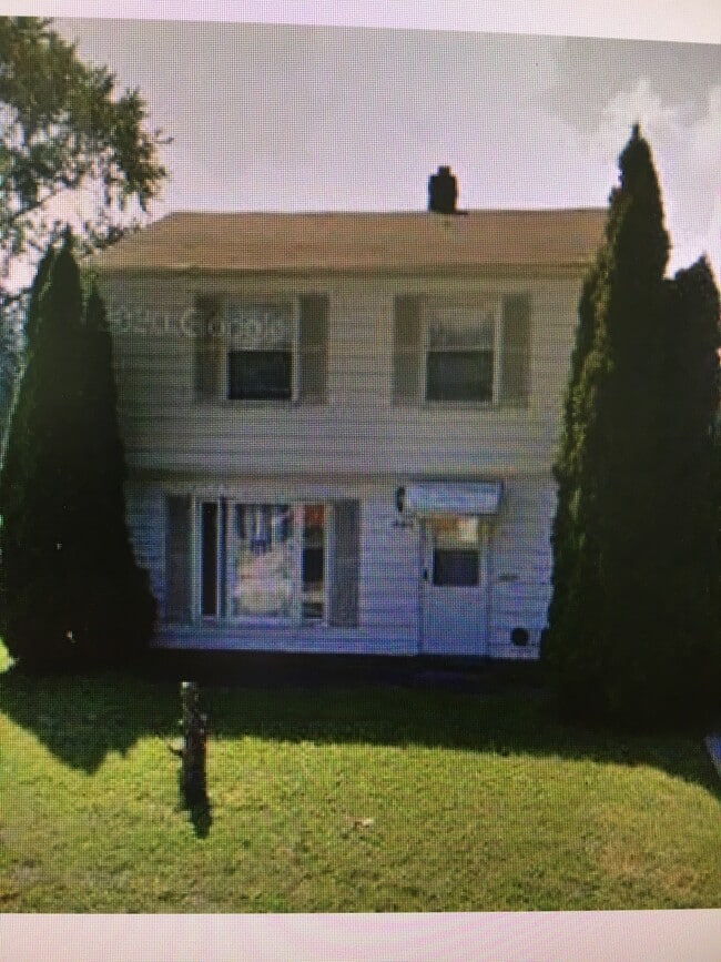 property at 20230 Crystal Ave