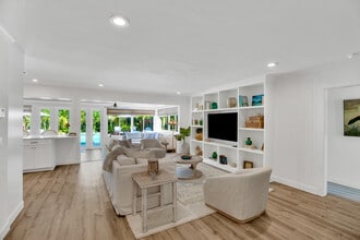 1830 E Sandpiper Rd in Vero Beach, FL - Building Photo - Building Photo