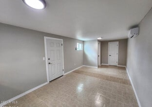 116 N Clark Dr in El Paso, TX - Building Photo - Building Photo
