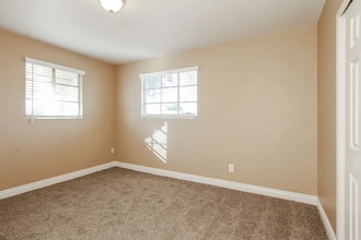 17225 N 32nd Pl in Phoenix, AZ - Building Photo - Building Photo