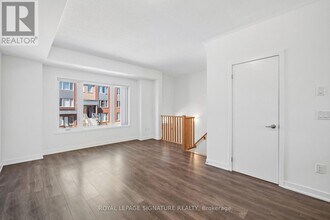 1525 Kingston Rd in Pickering, ON - Building Photo - Building Photo