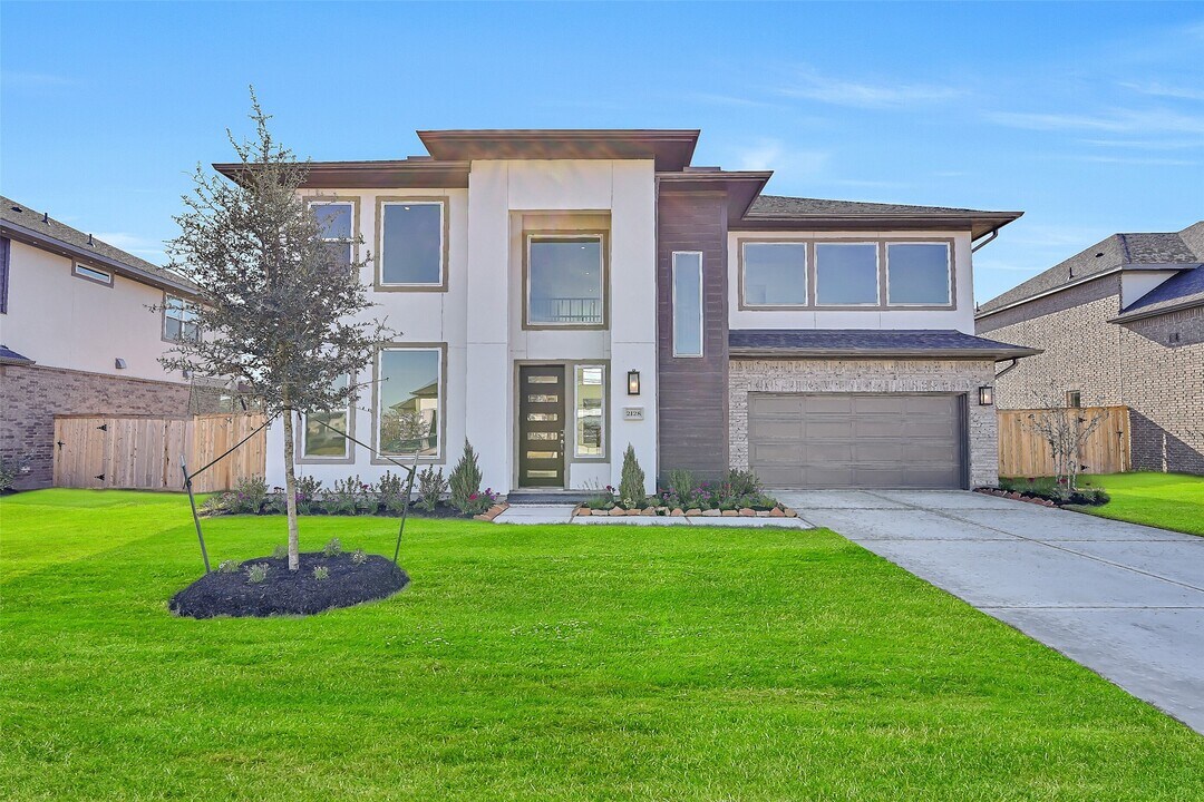 2128 Lila Sky Ln in Friendswood, TX - Building Photo
