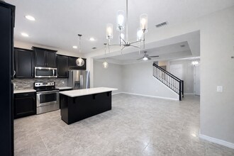 3749 Brighton Park Cir in Belle Isle, FL - Building Photo - Building Photo