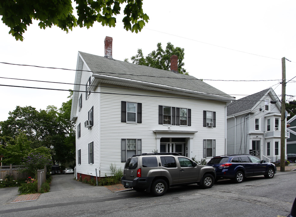 33-35 Union St in Portsmouth, NH - Building Photo