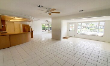 428 Park Ln Dr in Venice, FL - Building Photo - Building Photo