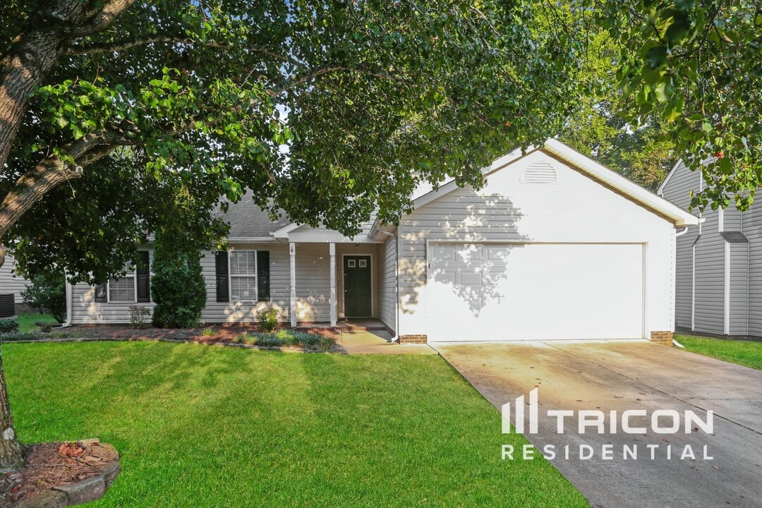 3678 Stonefield St SW in Concord, NC - Building Photo