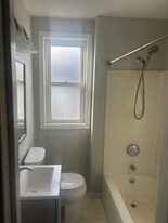 20 Green St, Unit 1st floor in Mechanicville, NY - Building Photo