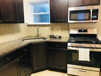 1835 Sigel St photo'