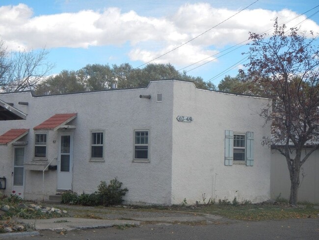 property at 417 S 2nd St