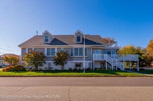 128 Park Ave in Bay Head, NJ - Building Photo