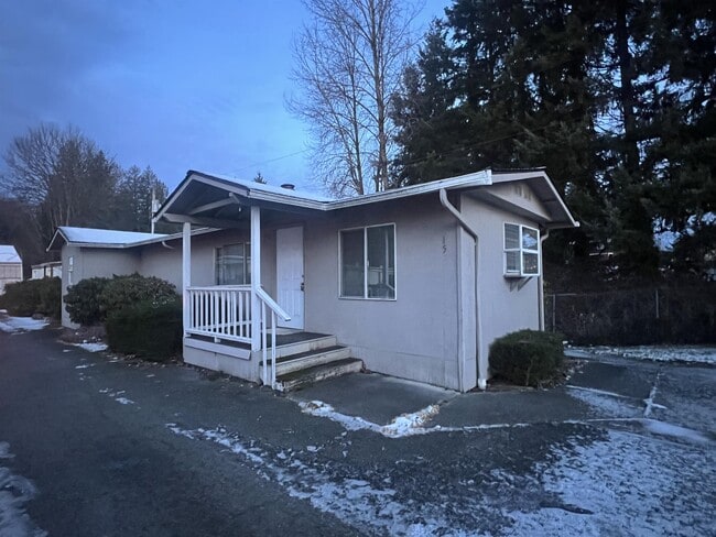 property at 100 S Davies Rd