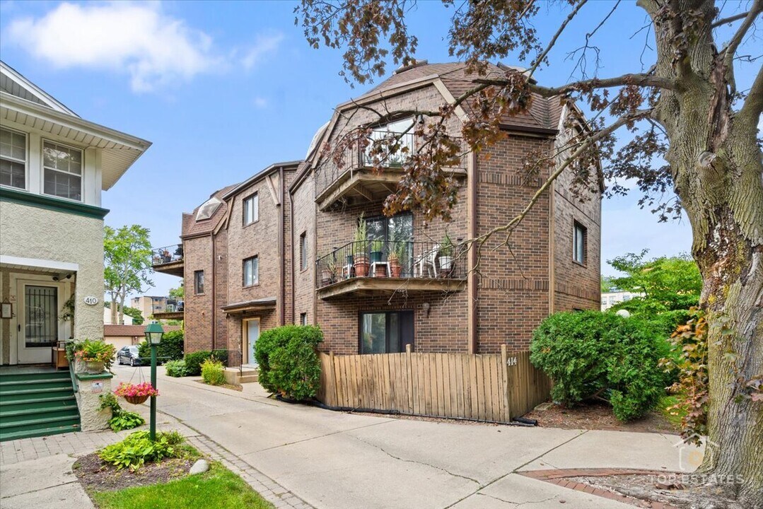 414 Franklin Ave in River Forest, IL - Building Photo