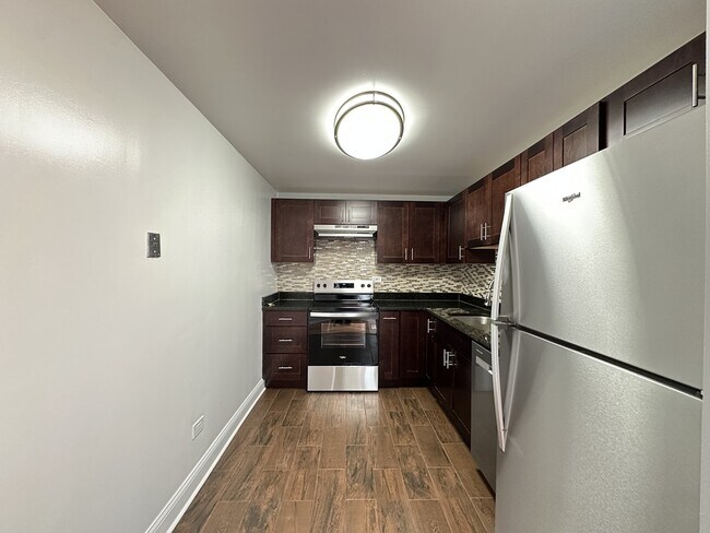 525 N Quentin Rd in Palatine, IL - Building Photo - Building Photo