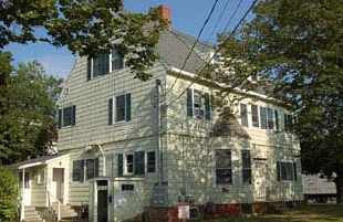 Evergreen Apartments in Hyannis, MA - Building Photo