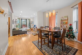 624 N May St in Chicago, IL - Building Photo - Building Photo