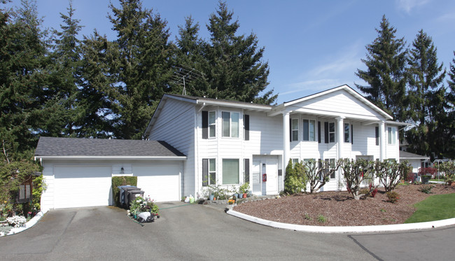 Thirteen Colonies Townhomes in Tacoma, WA - Building Photo - Building Photo