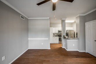 113 W Main St in League City, TX - Building Photo - Building Photo