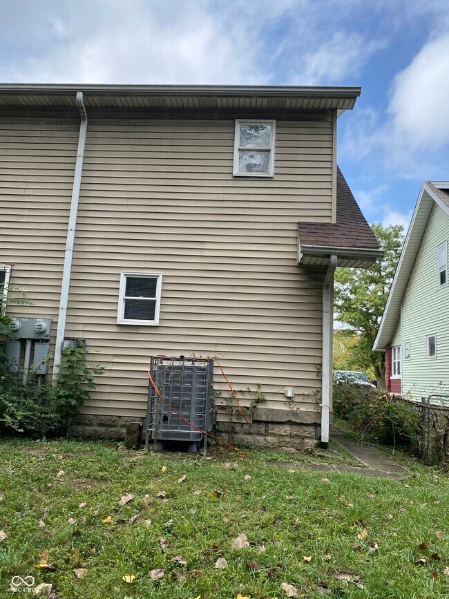 1027 Blaine Ave in Indianapolis, IN - Building Photo - Building Photo