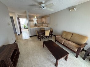 95-1050-1050 Maka?ika?i St in Mililani, HI - Building Photo - Building Photo