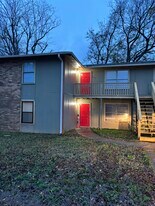 641 N Betty Jo Dr in Fayetteville, AR - Building Photo