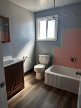 1356 East Ave in Turlock, CA - Building Photo - Building Photo