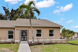 16840 Sanibel Sunset Ct in Ft. Myers, FL - Building Photo