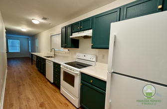 12 McLeod St in Greenville, SC - Building Photo - Building Photo