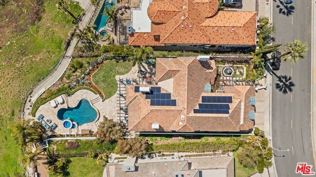 1821 Chastain Pkwy E in Los Angeles, CA - Building Photo - Building Photo