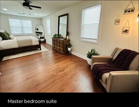 2342 Beecher Rd SW in Atlanta, GA - Building Photo - Building Photo