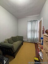 137 Columbia St, Unit 3R in Cambridge, MA - Building Photo