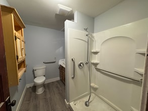 8 Union St. in Windsor, VT - Foto de edificio - Interior Photo