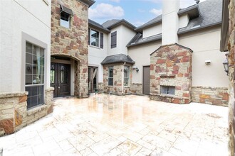 7414 Newbury Trail in Sugar Land, TX - Foto de edificio - Building Photo