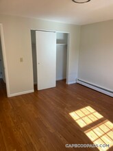 12 Holt Rd in Bourne, MA - Building Photo - Building Photo