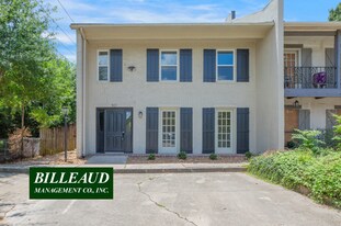 301 Kingston Dr in Lafayette, LA - Building Photo