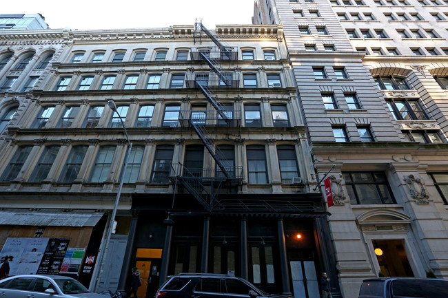 74 Leonard St in New York, NY - Building Photo - Building Photo