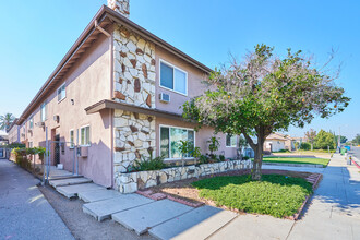 501 S Chapel Ave in Alhambra, CA - Building Photo - Building Photo