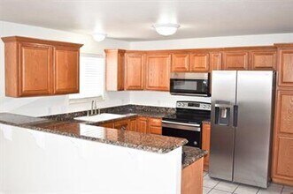 497 Coronado Way in Clifton, CO - Building Photo - Building Photo