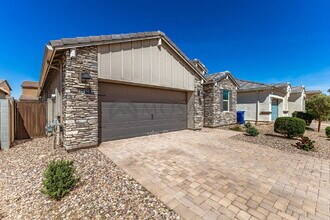 12116 W Wier Ave in Tolleson, AZ - Building Photo - Building Photo