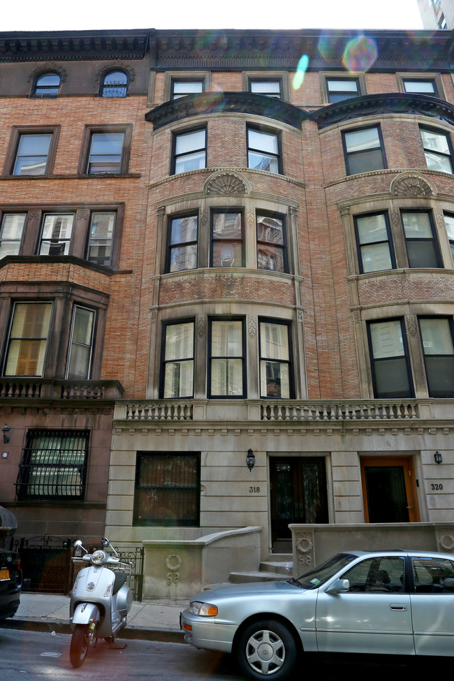 318 W 78th St in New York, NY - Building Photo - Building Photo