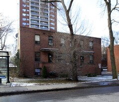 736 Elizabeth St in Mississauga, ON - Building Photo