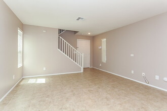 3342 Villa Fiori Ave in Las Vegas, NV - Building Photo - Building Photo