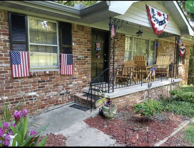 396 Plantation Rd SW, Unit Main in Smyrna, GA - Building Photo - Building Photo