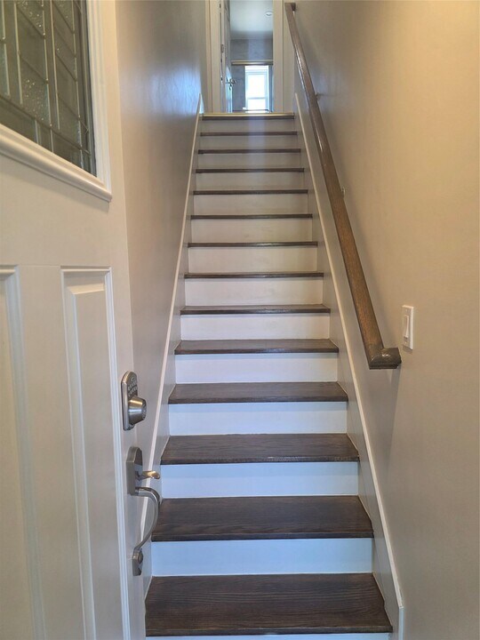 63-31 76th St in Queens, NY - Building Photo