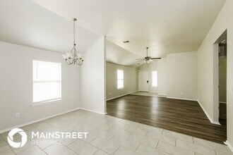 4608 Crystal Clear Ln in Oklahoma City, OK - Building Photo - Building Photo