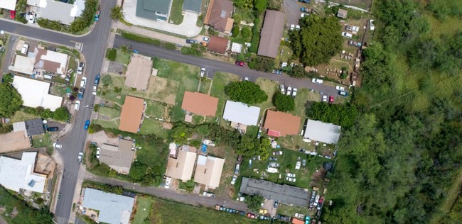 85-715-85-731 Piliuka Pl in Waianae, HI - Foto de edificio - Primary Photo