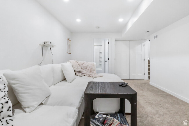 5176 N Marble Fox Way in Lehi, UT - Building Photo - Building Photo