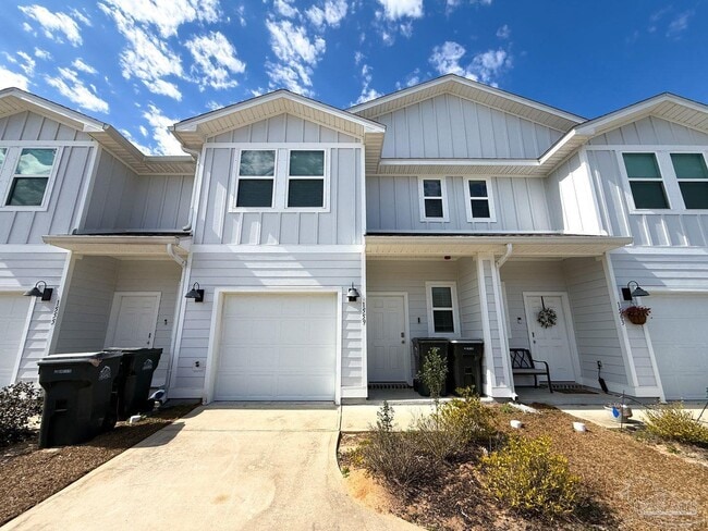 property at 1559 Iroquois Ct