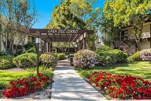 6878 Navajo Rd in San Diego, CA - Building Photo