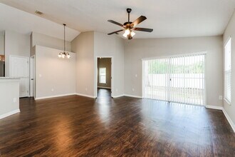 1207 Whitewood Way in Clermont, FL - Building Photo - Building Photo